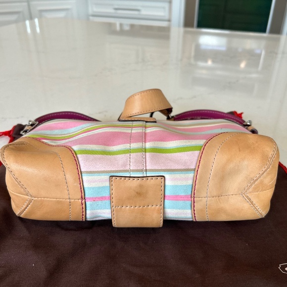 Vintage Coach 1890 Pastel Crossbody with Light Latte Leather Accent - Picture 3 of 4
